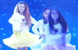 Cântec -E sărbătoare