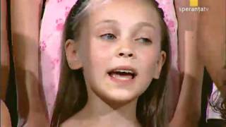 Cântec- El ţine tot pământul